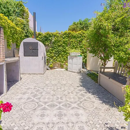 Apartamento Say Gayatri